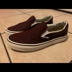 MAROON VANS